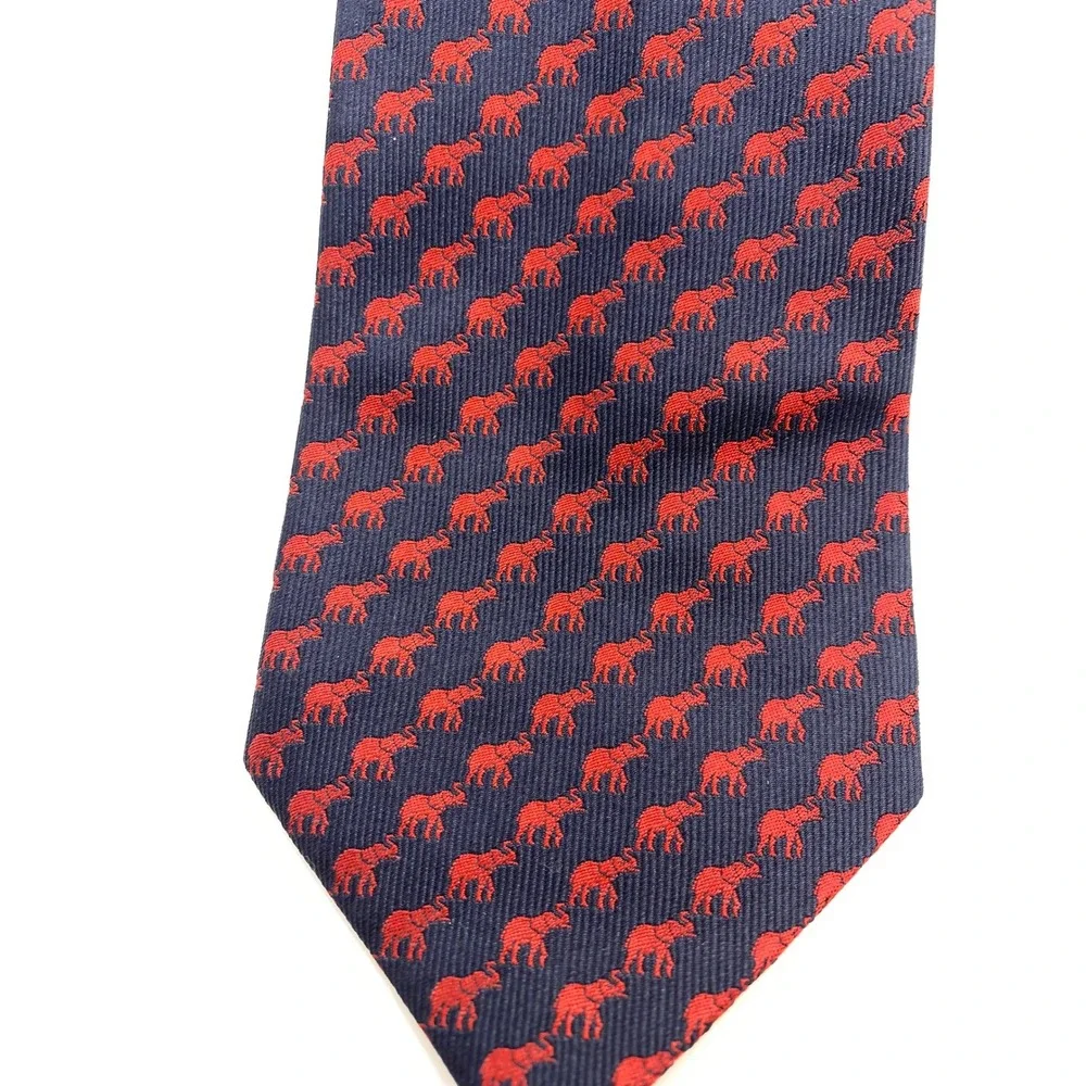 DANIEL CREMIEUX Mens Navy Blue Red‎ Elephant Print Silk Necktie Handmade USA NWT